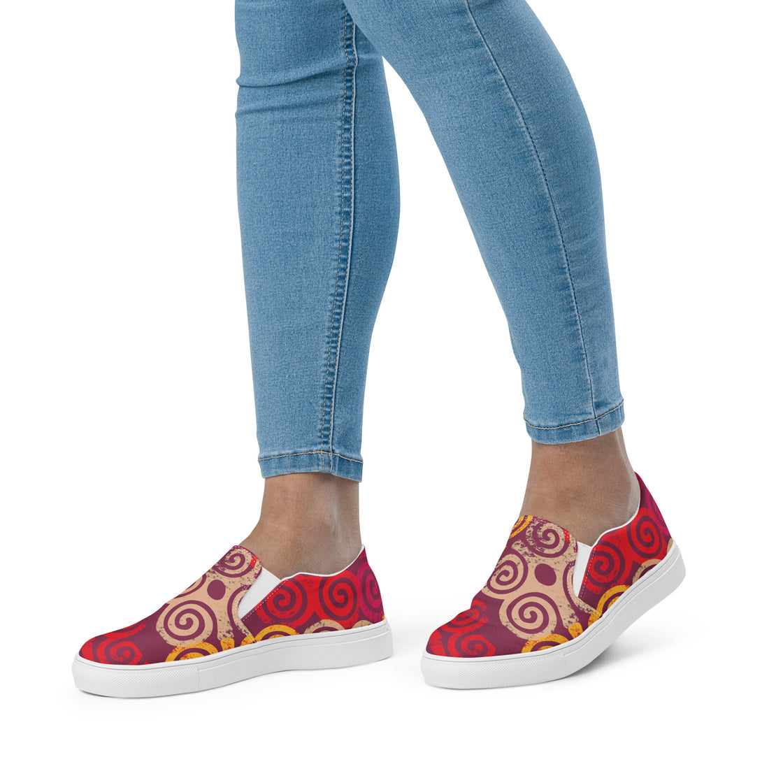 Bubalapa Spiraled Women’s slip-on canvas shoes